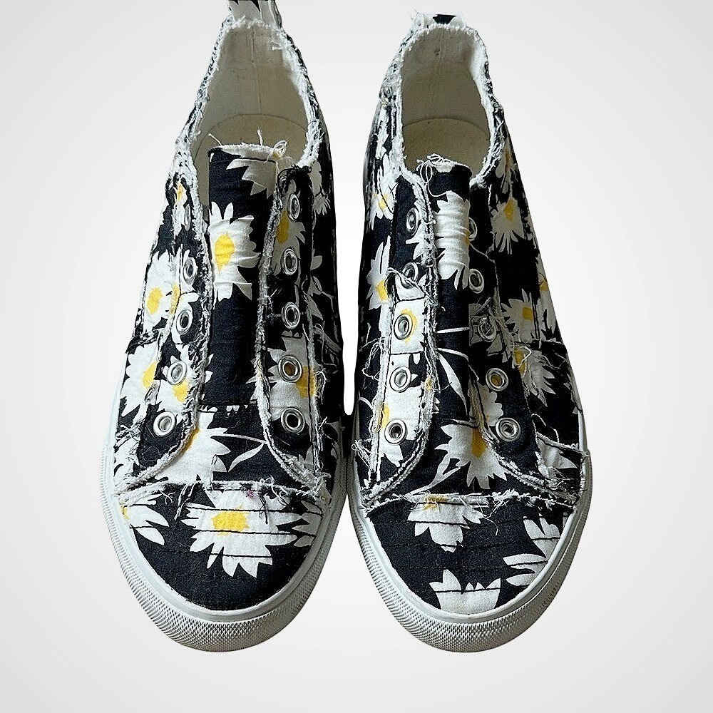 Corkys‎ Daisy Slip On Sneakers Black White Floral Distressed Canvas Shoes